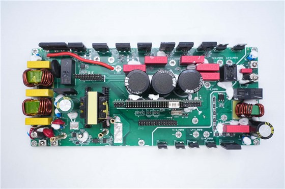 充电头网拆解报告：迈源电气 3500W 新能源汽车车载充电机OBC含NTC热敏电阻.jpg